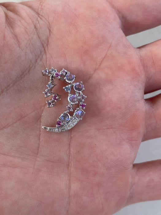 Vintage 18K White Gold Crescent Moon Charm