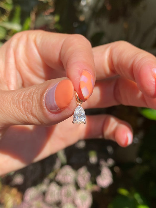 14k 1.04 tcw lab pear diamond pendant