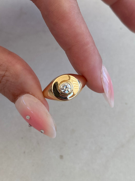 14K Gold Diamond Signet Ring – Round Bezel Set, Size 5
