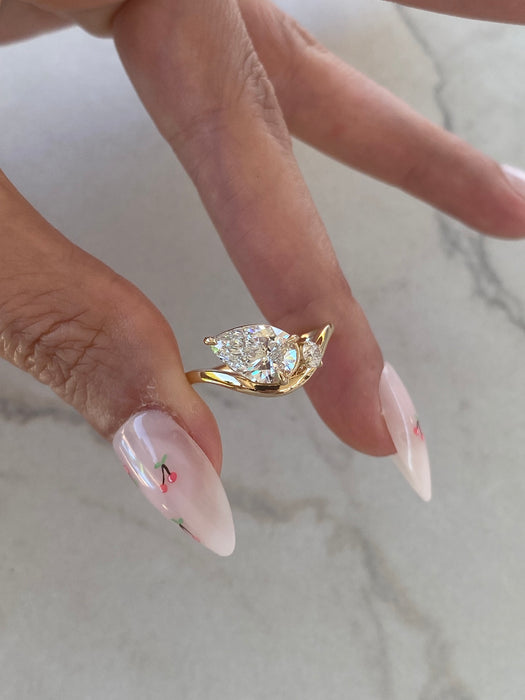 14K Curved 1.63 TCW Pear & Round Lab Diamond Ring