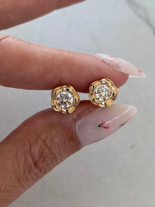14K 1 TCW Lab Diamond Flower Stud Earrings