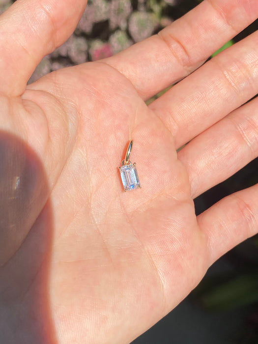 14k 1.03 tcw lab emerald cut diamond pendant