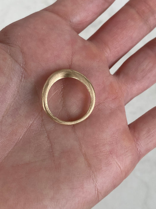14K Gold Brushed Curved Band Ring