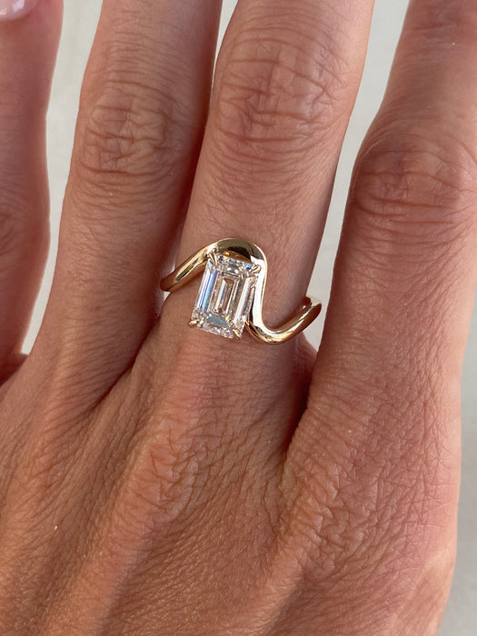 14K 2.04 Carat Wavy Emerald-Cut Lab Diamond Ring