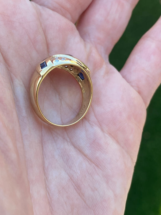 Vintage 18K Gold Blue Sapphire & Diamond Flush Set Ring