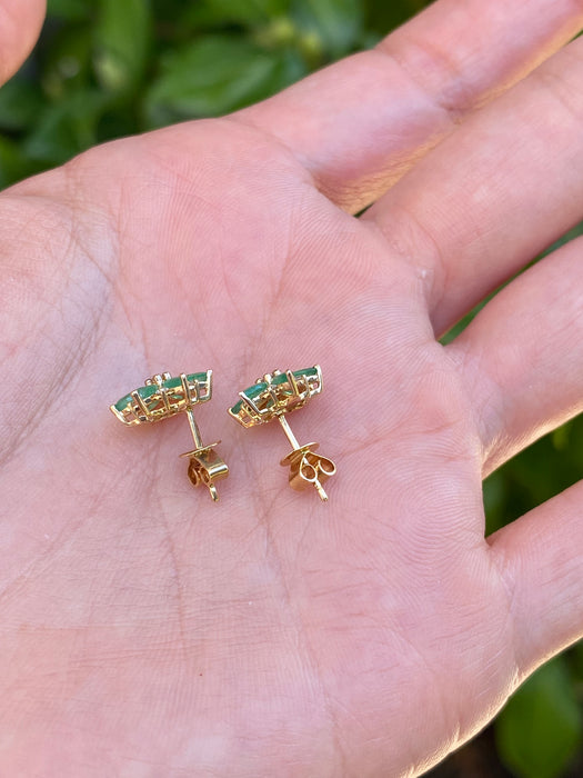 14k emerald diamond flower stud earrings