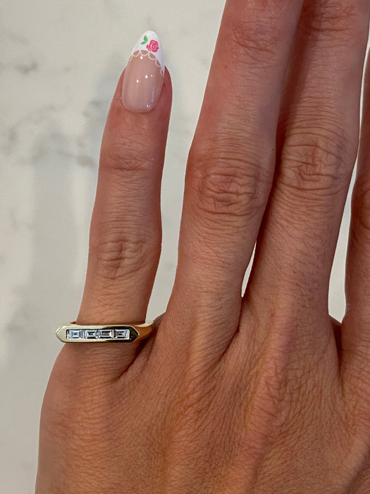 14K Gold Bezel-Set Baguette Natural Diamond Ring Size 4