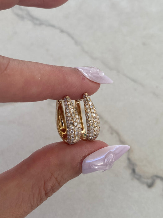 Vintage 14K Gold Natural Diamond Pavé Huggie Hoop Earrings – 1.10 CTW