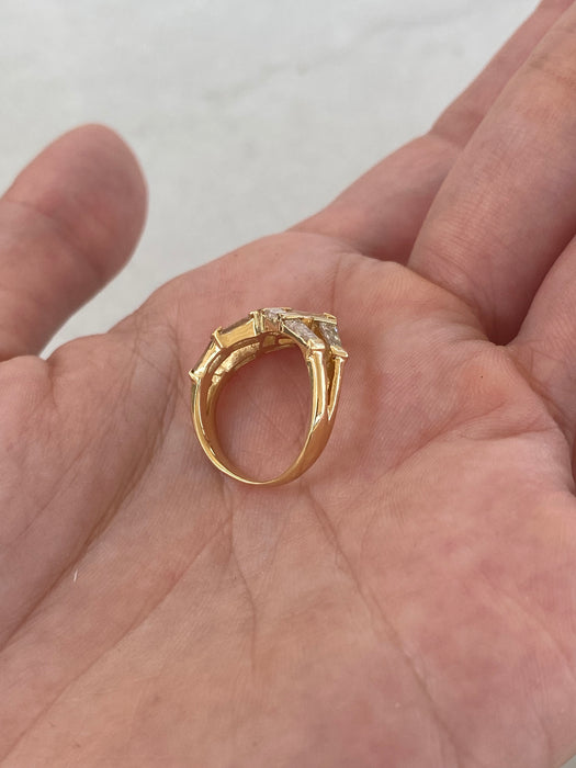 Vintage 18K Gold Baguette Diamond Chevron Ring – 1.08 TCW Diamonds, Size 3.75