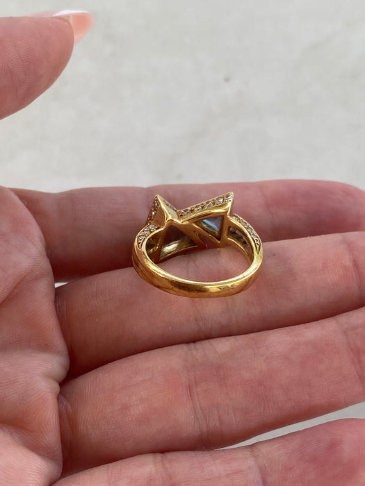 Vintage 18K Gold Trillion Topaz Aquamarine Diamond Ring