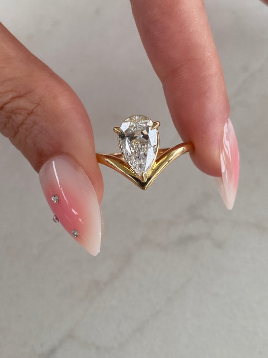 18K Gold 2.01 Carat Pear Lab Diamond Ring
