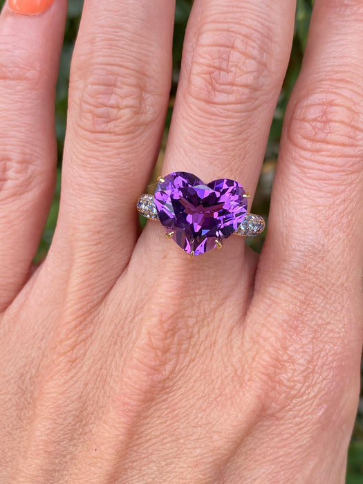 18K Gold Heart Amethyst & Ombre Sapphire Heart Ring
