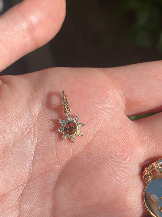 14k smiley sun diamond star pendant