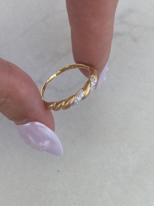14K Natural Diamond Croissant Ring