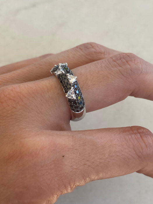 Vintage Platinum Black & White Diamond Heart Ring