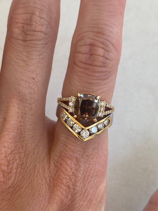 Vintage Platinum 900 & 18K Yellow Gold Chevron Diamond Ring