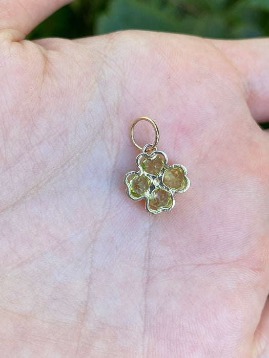 14k peridot flower clover charm