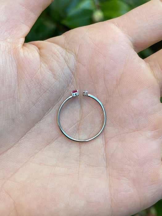 Platinum 900 diamond ruby ring size 6.25