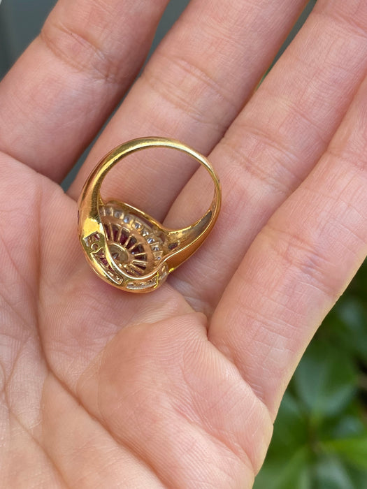 Vintage 18K Ruby & Diamond Oval Ring