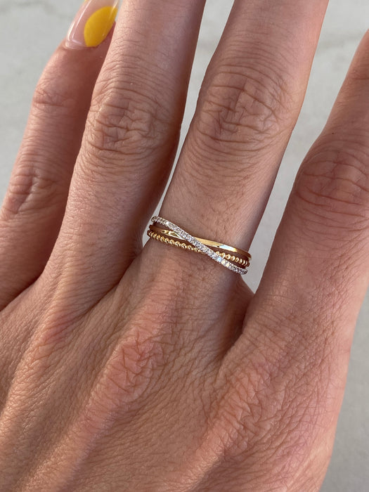 14K Gold Triple Band Diamond Ring Size 6