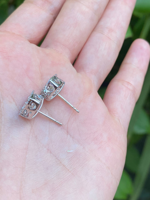 14k white gold diamond heart dancing stud earrings