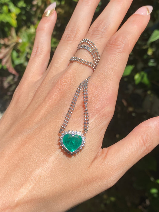 Platinum 850 bezel set 3.5 carat emerald heart and diamond bead necklace