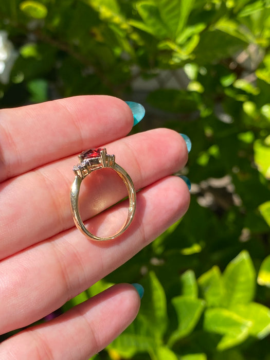 10k garnet diamond ring size 7