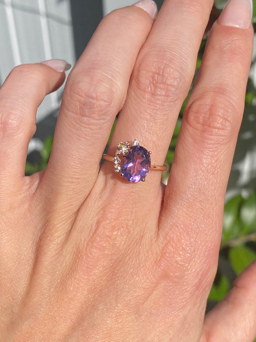 14K Gold Oval Amethyst Diamond Flower Ring