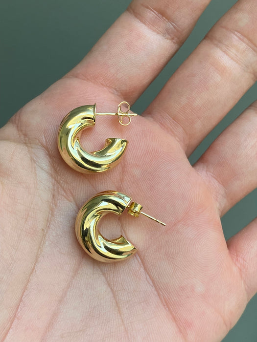 14k twisted croissant macaroni hoop earrings