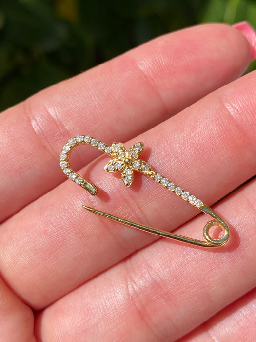 14k diamond flower pin