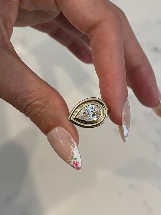 14K Gold 1.50 CT Bezel-Set Pear Lab Diamond Ring