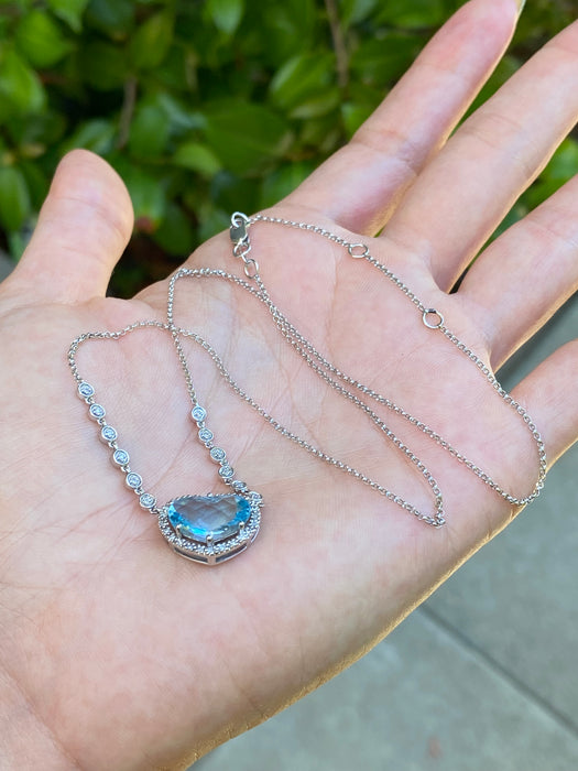 14k white gold blue topaz diamond heart necklace