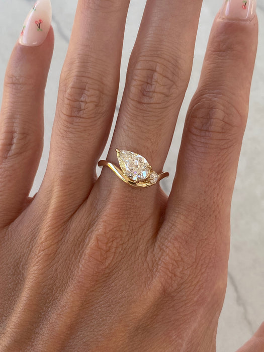 14K Curved 1.63 TCW Pear & Round Lab Diamond Ring