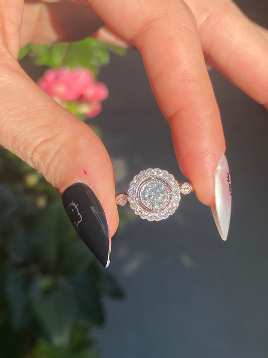 Platinum 900 diamond flower ring size 6.25