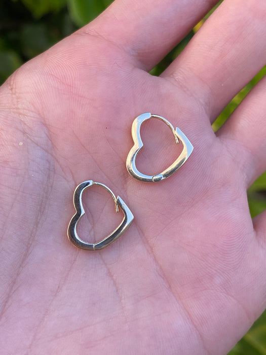 14k heart huggie earrings