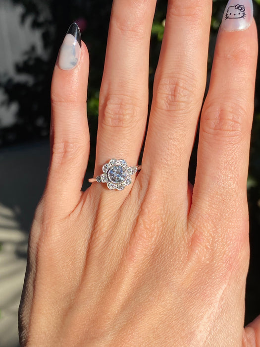 Platinum 900 omc flower diamond ring size 6.25