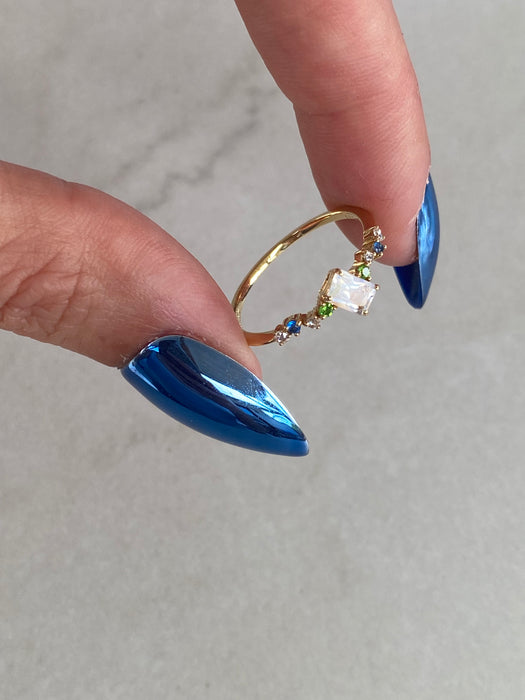 Vintage 18K Gold Moonstone, Diamond, Sapphire & Tsavorite Ring – Size 6