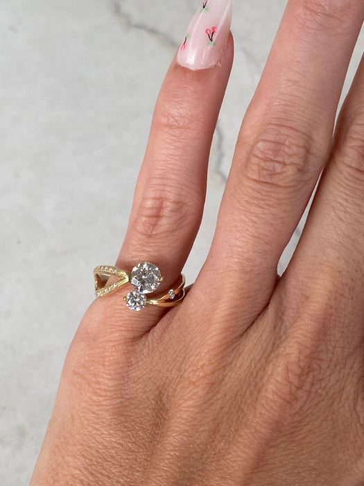Vintage 18K Gold Natural Diamond Bypass Ring
