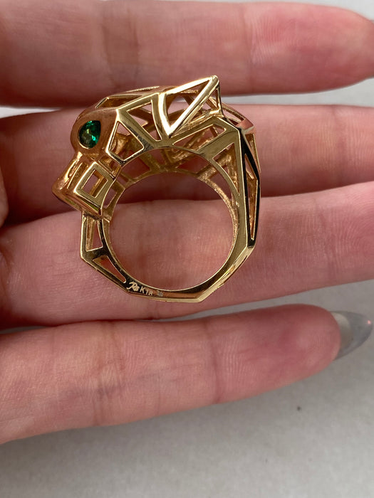 18K Gold Jaguar Head Ring with Emerald Eyes & Black Onyx Nose