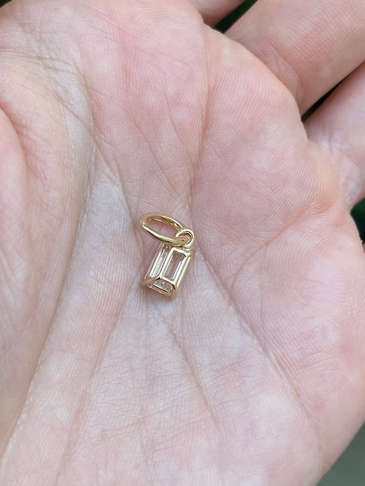 14k 1.03 tcw lab emerald cut diamond pendant