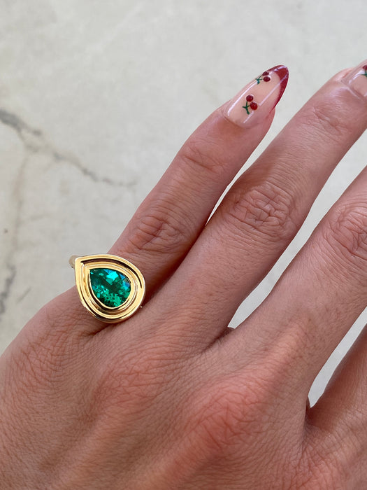 14K Gold Double Bezel Lab-Grown Emerald East-West Ring