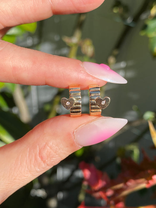 14K Gold Ribbed Diamond Heart Huggie Earrings