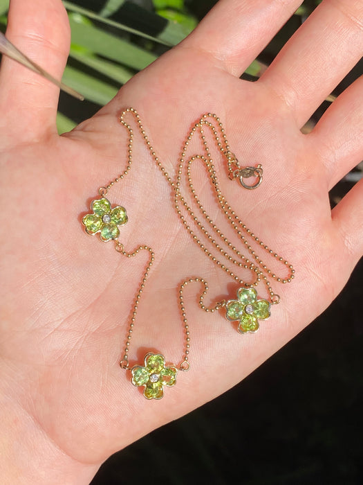 14k peridot clover bead station necklace 18”