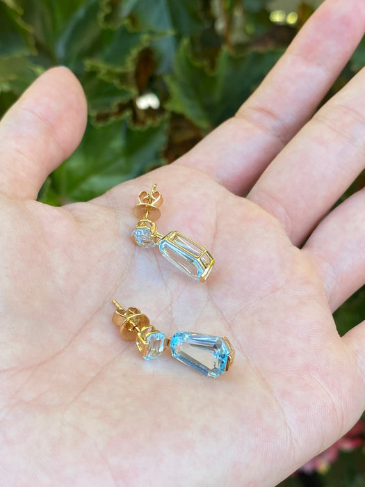 18K Gold Geometric Blue Topaz Dangle Earrings – 9.4ct