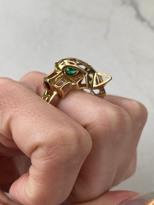 18K Gold Jaguar Head Ring with Emerald Eyes & Black Onyx Nose