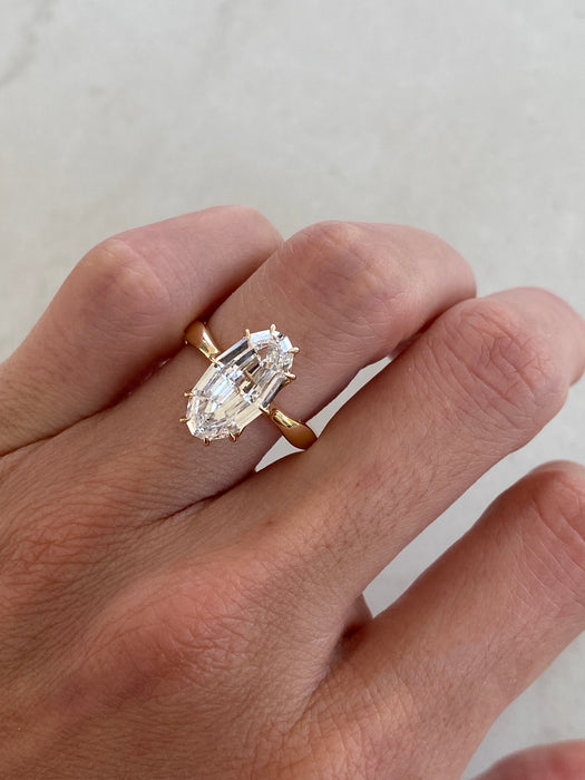 14K Gold 3.50 Carat IGI Certified Lab Diamond Moval Solitaire Ring