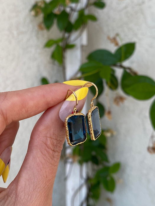 Vintage 18K Gold Bezel-Set London Blue Topaz Hook Earrings