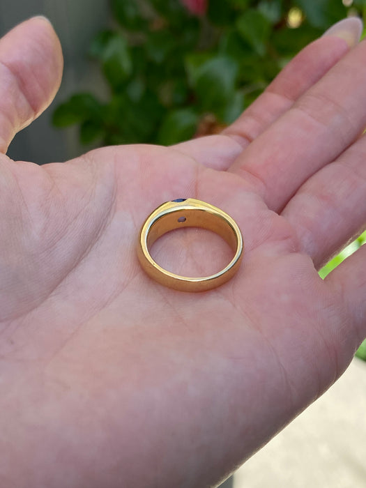 18K Gold Blue Sapphire Donut Ring