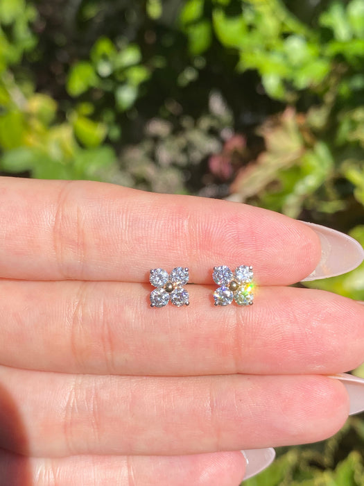 14k 1 carat lab diamond flower stud earrings