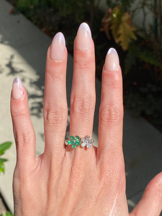 14K Emerald & Diamond Flower Ring